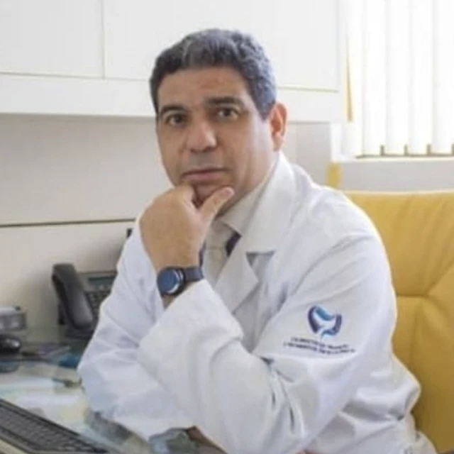 Dr. Flavio Roberto - Coloproctologia em São Luís