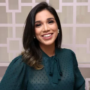 Dra. Ana Lívia Muniz - Otorrinolaringologia em São Luís
